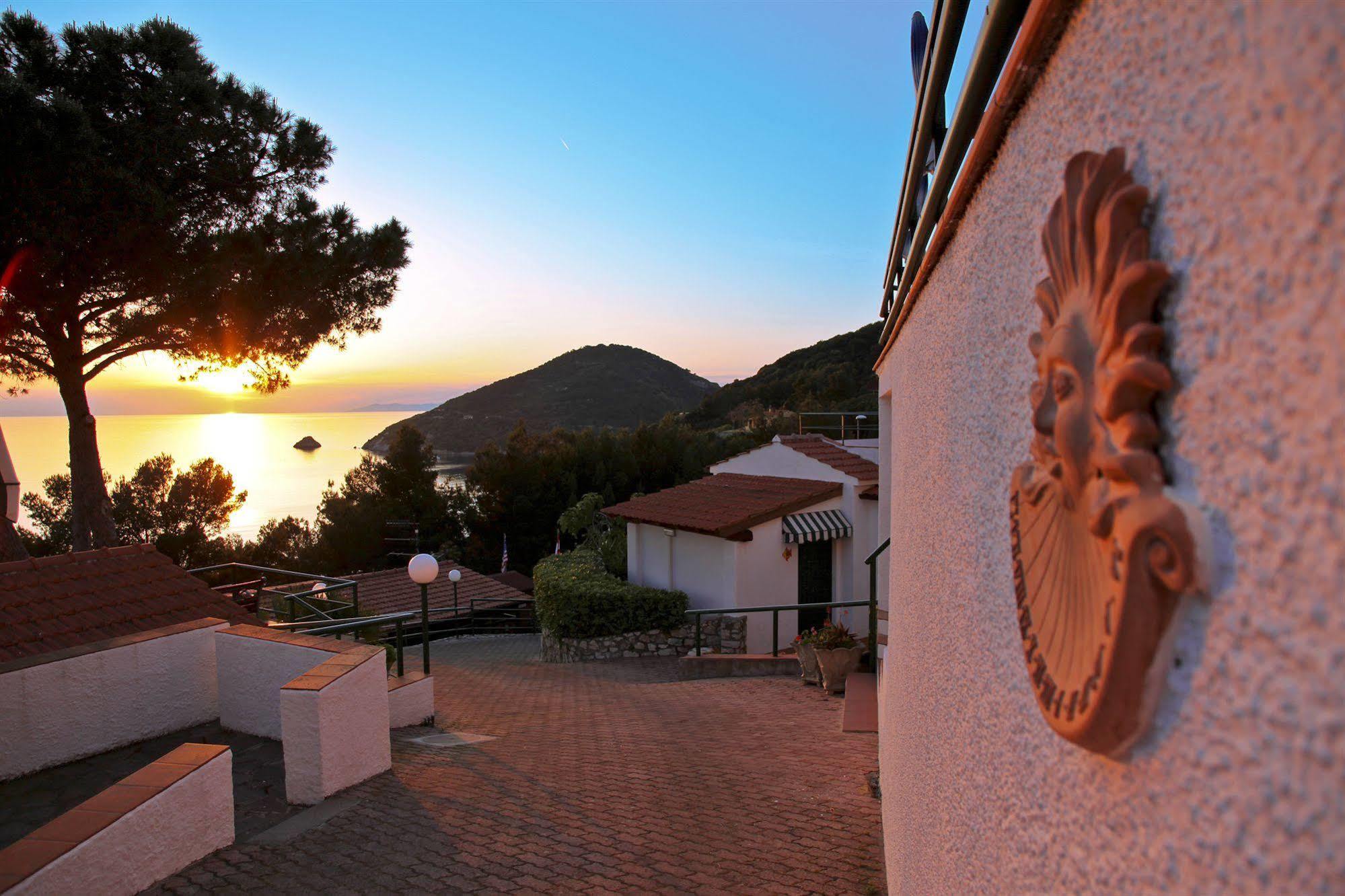 Hotel Paradiso Portoferraio Buitenkant foto